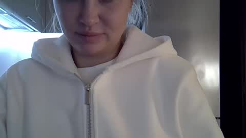 Snapshot of lindsisecret chatting on October 17, 2025, 4:09 pm Anna online show from October 17, 2025, 4:09 pm