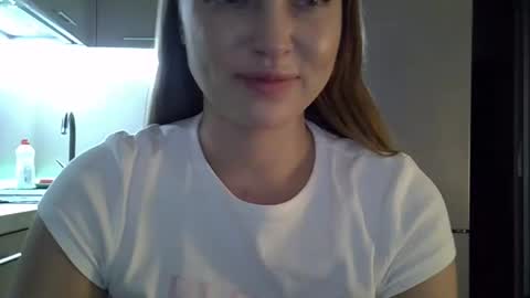 Snapshot of lindsisecret chatting on October 28, 2025, 1:36 pm Anna online show from October 28, 2025, 1:36 pm