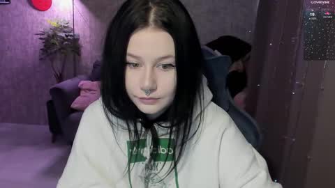 Lina online show from February 17, 2026, 6:32 am