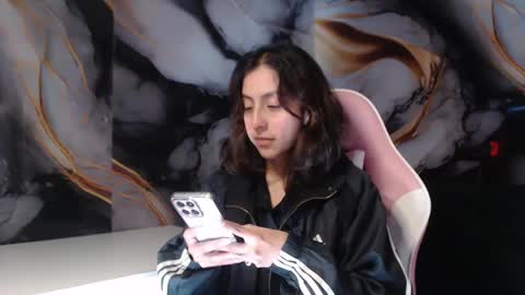 ling ling24 online show from October 15, 2025, 3:06 am