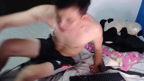 Snapshot of linger420 chatting on September 18, 2025, 5:20 am linger420 online show from September 18, 2025, 5:20 am