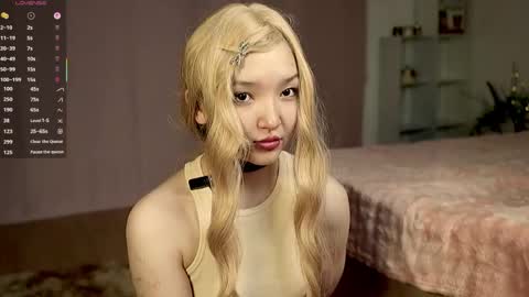 Snapshot of linhmew chatting on May 8, 2026, 9:09 pm Linh - online show from May 8, 2026, 9:09 pm