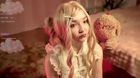 Linh -   online show from July 9, 2026, 9:19 pm
