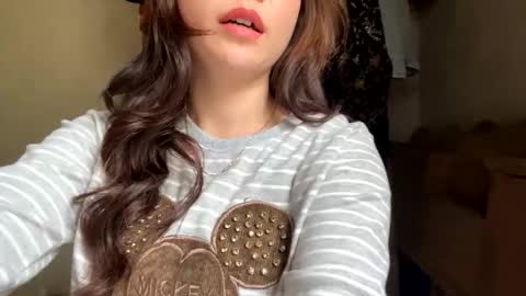 linna8866 online show from December 20, 2025, 8:10 am