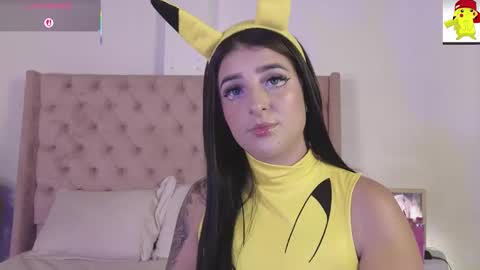 Luciana online show from November 7, 2025, 9:04 pm