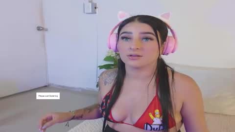 Snapshot of linoshka_1 chatting on February 1, 2026, 8:51 pm Luciana online show from February 1, 2026, 8:51 pm