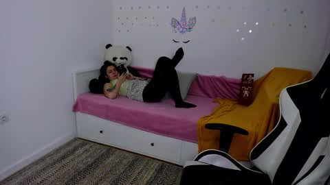 Snapshot of linphea chatting on January 31, 2026, 10:19 pm Tina online show from January 31, 2026, 10:19 pm