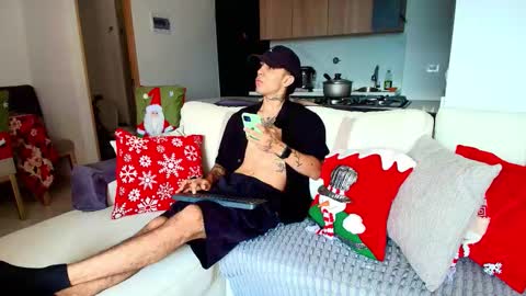 Snapshot of liorvante chatting on December 18, 2025, 3:51 pm Lior Vante online show from December 18, 2025, 3:51 pm