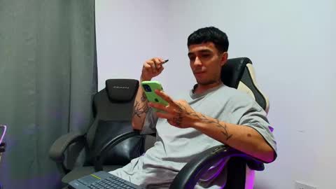 Snapshot of liorvante chatting on February 3, 2026, 3:26 am Lior Vante online show from February 3, 2026, 3:26 am