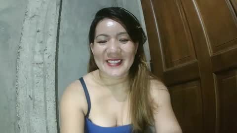 Snapshot of lipsofangel16 chatting on January 8, 2025, 11:54 am im cherry online show from January 8, 2025, 11:54 am