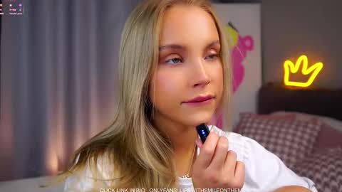 Amelia online show from November 9, 2025, 1:15 am