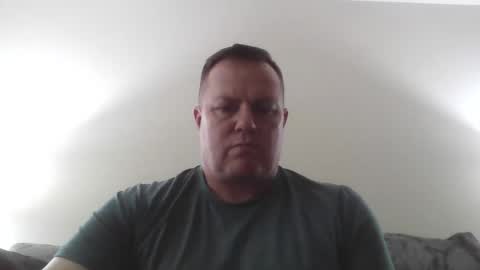 liqerhole online show from April 17, 2026, 3:26 pm