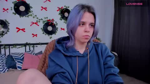 Snapshot of lirabelles chatting on May 4, 2026, 3:13 am hello Ill be waiting for you during these hours tue 10am-5pm wed 3am-5pm thu 3am-5pm fri 3am-10am sat 10am-5pm sun 3am-1GMT online show from May 4, 2026, 3:13 am