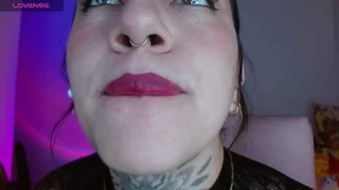 Snapshot of lisa_avila_ chatting on October 21, 2025, 2:01 am Lisa online show from October 21, 2025, 2:01 am