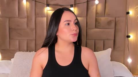 Snapshot of lisa_baker1 chatting on March 7, 2025, 4:02 am Lisa Baker online show from March 7, 2025, 4:02 am