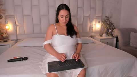 Lisa Baker online show from January 9, 2026, 12:13 am