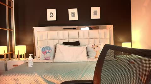 Snapshot of lisa_casper chatting on January 31, 2025, 7:40 pm Lisa online show from January 31, 2025, 7:40 pm