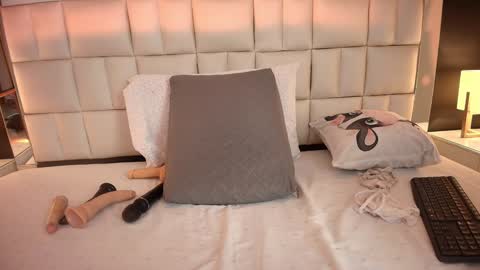 Snapshot of lisa_casper chatting on February 3, 2025, 6:28 pm Lisa online show from February 3, 2025, 6:28 pm