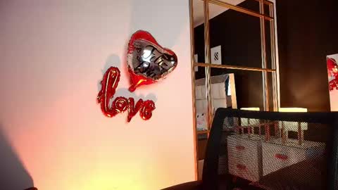 Snapshot of lisa_casper chatting on February 14, 2025, 9:43 pm Lisa online show from February 14, 2025, 9:43 pm