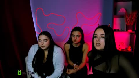 Snapshot of lisa_dark_ chatting on October 31, 2025, 11:55 am Lisa online show from October 31, 2025, 11:55 am