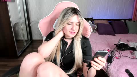 Snapshot of lisa_elfy chatting on December 20, 2024, 2:41 am lisa_elfy online show from December 20, 2024, 2:41 am