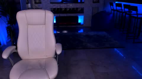 Snapshot of lisa_elfy chatting on January 27, 2025, 4:43 pm lisa_elfy online show from January 27, 2025, 4:43 pm