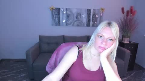 Snapshot of lisa_merritt chatting on June 2, 2026, 5:42 am lisa_merritt online show from June 2, 2026, 5:42 am