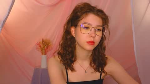  Lisa  online show from January 28, 2025, 6:16 am