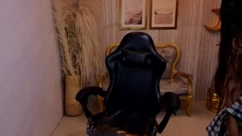 Snapshot of lisa_s1 chatting on July 14, 2026, 8:58 pm Liz online show from July 14, 2026, 8:58 pm