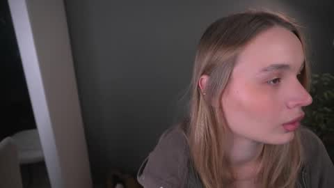 Snapshot of lisa_schiele chatting on December 18, 2025, 8:26 pm Elisabeth or Lisa online show from December 18, 2025, 8:26 pm