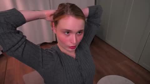 Snapshot of lisa_schiele chatting on February 19, 2026, 8:38 pm Elisabeth or Lisa online show from February 19, 2026, 8:38 pm