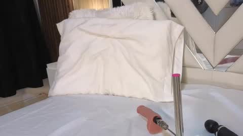 Snapshot of lisa_sweetas chatting on February 12, 2026, 1:33 am lisa_sweetas online show from February 12, 2026, 1:33 am