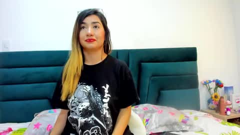 Snapshot of lisa_white_ chatting on March 10, 2025, 9:40 pm lisa white online show from March 10, 2025, 9:40 pm