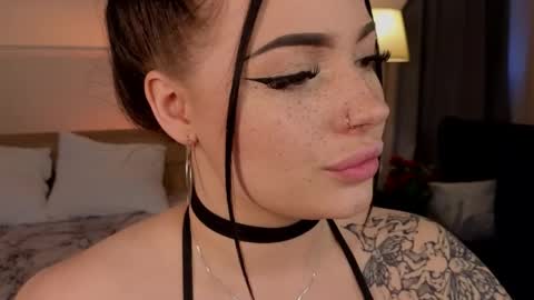 Snapshot of lisaaaliss chatting on April 24, 2026, 10:18 am lisaaaliss online show from April 24, 2026, 10:18 am