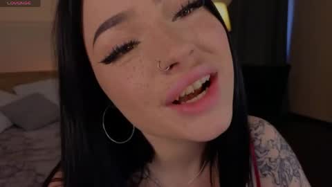 Snapshot of lisaaaliss chatting on May 7, 2026, 10:42 am lisaaaliss online show from May 7, 2026, 10:42 am
