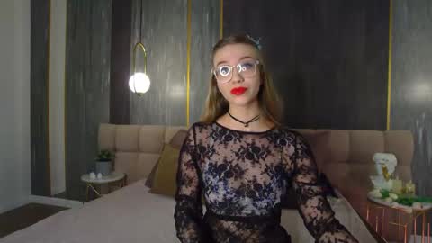 Snapshot of lisafalse chatting on February 3, 2026, 6:11 am Lisa online show from February 3, 2026, 6:11 am