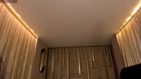 Snapshot of lisaflowersx chatting on February 26, 2026, 11:09 am Lisa Flowers online show from February 26, 2026, 11:09 am