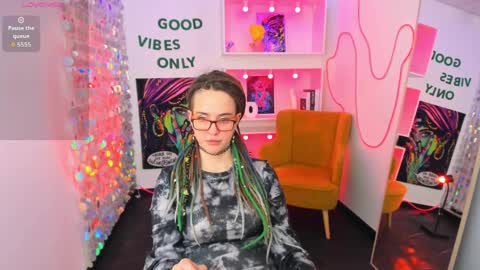 Lisa online show from March 27, 2026, 8:26 am