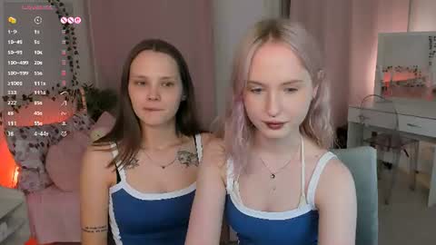 Lisa blonde  Alisa brunette online show from June 10, 2026, 9:25 pm