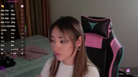   LISA   online show from October 31, 2025, 3:13 pm