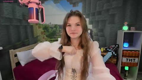 Lisa online show from February 10, 2025, 6:13 pm