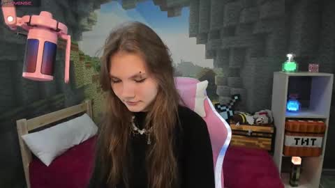 Lisa online show from February 19, 2025, 5:49 pm