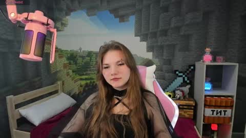 Lisa online show from February 27, 2025, 8:42 pm