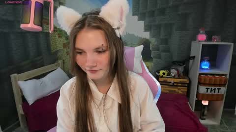 Lisa online show from March 3, 2025, 12:26 am