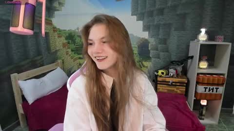 Lisa online show from March 3, 2025, 5:18 pm