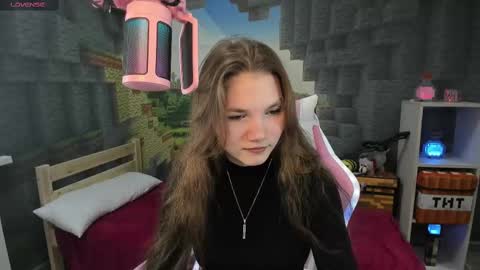 Lisa online show from March 5, 2025, 5:08 pm