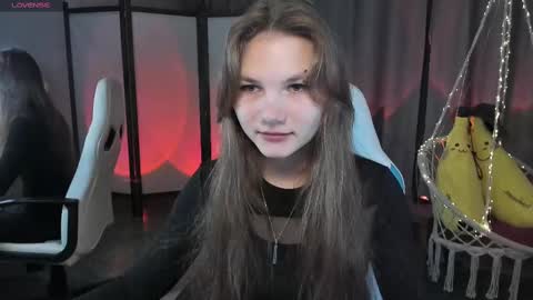 Lisa online show from March 8, 2025, 9:29 pm