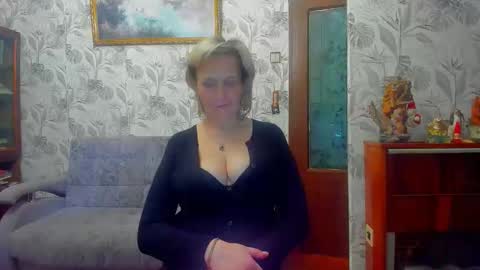 Snapshot of lisasimsx chatting on February 13, 2026, 12:17 am Lisasimsxs online show from February 13, 2026, 12:17 am