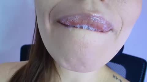 Lisbet online show from December 18, 2025, 8:15 pm