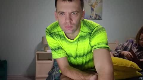 Kris Maks online show from February 15, 2025, 3:42 am